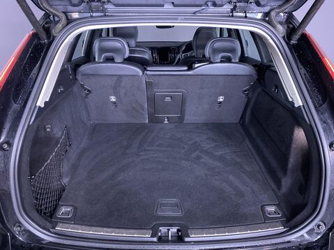 Volvo XC60 2.0 B5 MHEV Core SUV 5dr Petrol Hybrid Auto AWD Euro 6 (s/s) (250 ps) DAB R 13