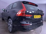 Volvo XC60 2.0 B5 MHEV Core SUV 5dr Petrol Hybrid Auto AWD Euro 6 (s/s) (250 ps) DAB R 14