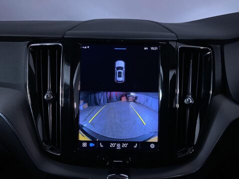 Volvo XC60 2.0 B5 MHEV Core SUV 5dr Petrol Hybrid Auto AWD Euro 6 (s/s) (250 ps) DAB R 24