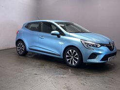 Renault Clio 1.0 TCe Iconic Hatchback 5dr Petrol Manual Euro 6 (s/s) (90 ps) Professiona