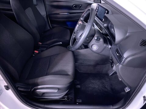 Hyundai BAYON 1.0 T-GDi MHEV SE Connect SUV 5dr Petrol Hybrid DCT Euro 6 (s/s) (100 ps) 15