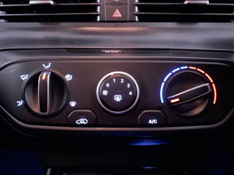 Hyundai BAYON 1.0 T-GDi MHEV SE Connect SUV 5dr Petrol Hybrid DCT Euro 6 (s/s) (100 ps) 31