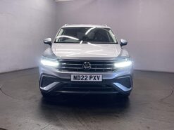 Volkswagen Tiguan Allspace 1.5 TSI Life SUV 5dr Petrol Manual Euro 6 (s/s) (150 ps) DAB Radio - Parkin