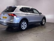 Volkswagen Tiguan Allspace 1.5 TSI Life SUV 5dr Petrol Manual Euro 6 (s/s) (150 ps) DAB Radio - Parkin 8