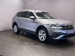 Volkswagen Tiguan Allspace 1.5 TSI Life SUV 5dr Petrol Manual Euro 6 (s/s) (150 ps) DAB Radio - Parkin