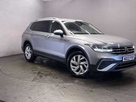 Volkswagen Tiguan Allspace 1.5 TSI Life SUV 5dr Petrol Manual Euro 6 (s/s) (150 ps) DAB Radio - Parkin