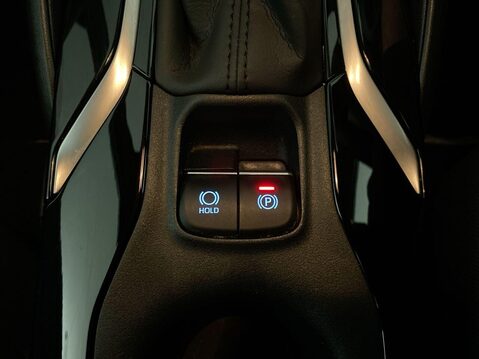 Toyota Corolla 1.8 VVT-h GPF Icon Tech Touring Sports 5dr Petrol Hybrid CVT Euro 6 (s/s) ( 33