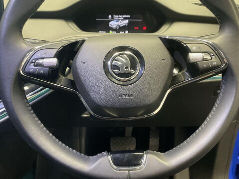 Skoda Enyaq 62kWh 60 SUV 5dr Electric Auto (DC120kW) (179 ps) Parking Sensors - One Own 21