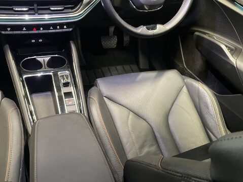 Skoda Enyaq 62kWh 60 SUV 5dr Electric Auto (DC120kW) (179 ps) Parking Sensors - One Own 15