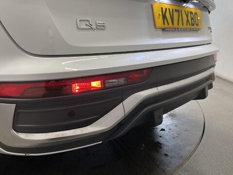 Audi Q5 2.0 TFSIe 50 S line Sportback 5dr Petrol Plug-in Hybrid S Tronic quattro Eu 14