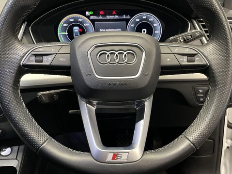 Audi Q5 2.0 TFSIe 50 S line Sportback 5dr Petrol Plug-in Hybrid S Tronic quattro Eu 21
