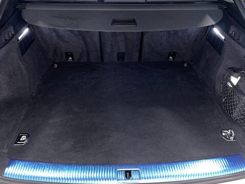 Audi Q5 2.0 TFSIe 50 S line Sportback 5dr Petrol Plug-in Hybrid S Tronic quattro Eu 13