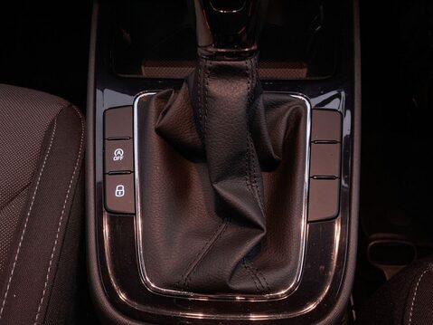 Skoda Fabia 1.0 TSI Design Edition Hatchback 5dr Petrol DSG Euro 6 (s/s) (116 ps) Bluet 29