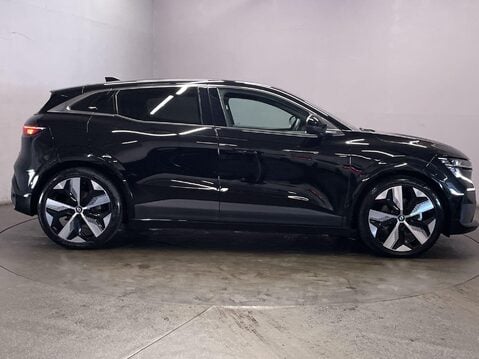Renault Megane E-Tech 60kWh techno+ Hatchback 5dr Electric Auto (optimum charge) (220 ps) Cruise 9