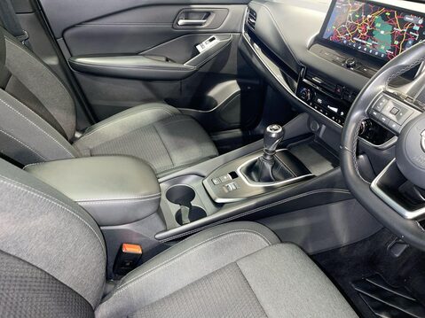 Nissan Qashqai 1.3 DIG-T MHEV N-Connecta SUV 5dr Petrol Hybrid Manual Euro 6 (s/s) (140 ps 14