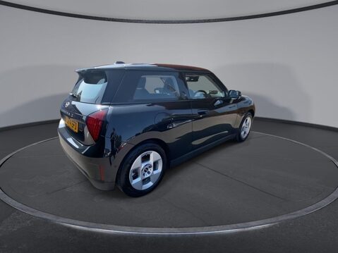 Mini Cooper SE 54.2kWh Classic Hatchback 3dr Electric Auto (218 ps) Cruise Control - D 25