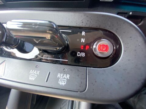 Mini Cooper SE 54.2kWh Classic Hatchback 3dr Electric Auto (218 ps) Cruise Control - D 14