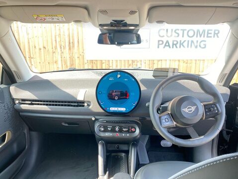 Mini Cooper SE 54.2kWh Classic Hatchback 3dr Electric Auto (218 ps) Cruise Control - D 9