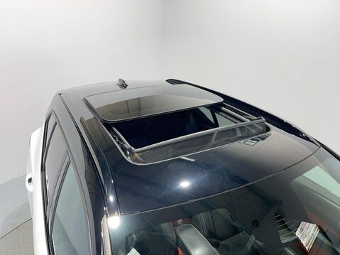 Volvo XC40 1.5 T3 R-Design SUV 5dr Petrol Manual Euro 6 (s/s) (156 ps) Cruise - Sat Na 8