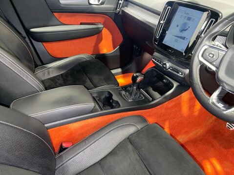 Volvo XC40 1.5 T3 R-Design SUV 5dr Petrol Manual Euro 6 (s/s) (156 ps) Cruise - Sat Na 14