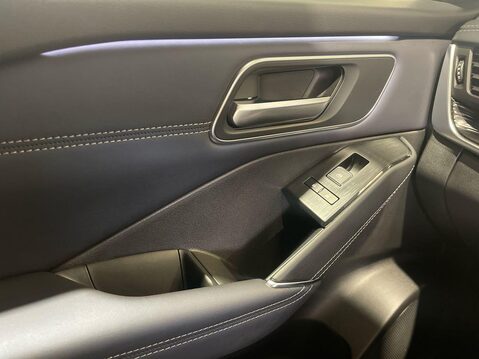 Nissan Qashqai 1.3 DIG-T MHEV Tekna SUV 5dr Petrol Hybrid XTRON Euro 6 (s/s) (158 ps) Leat 24