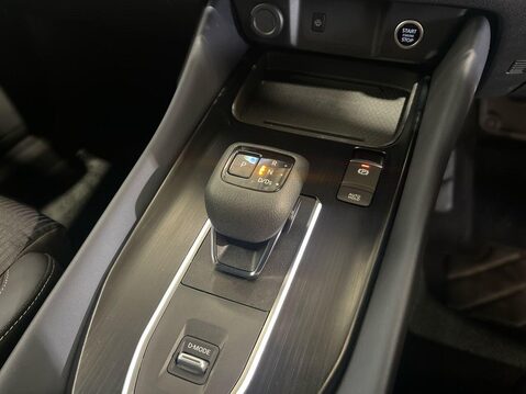 Nissan Qashqai 1.3 DIG-T MHEV Tekna SUV 5dr Petrol Hybrid XTRON Euro 6 (s/s) (158 ps) Leat 21