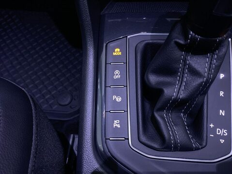 Volkswagen Tiguan 2.0 TDI R-Line Tech SUV 5dr Diesel DSG Euro 6 (s/s) (150 ps) Cruise Contro 29