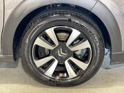 Citroen C3 1.2 PureTech PLUS Hatchback 5dr Petrol Manual Euro 6 (s/s) (83 ps) Air Con 9