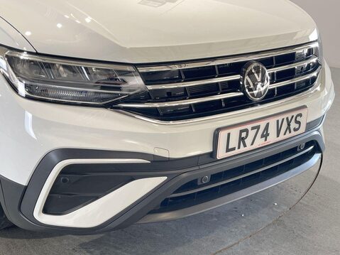 Volkswagen Tiguan Allspace 1.5 TSI Life SUV 5dr Petrol DSG Euro 6 (s/s) (150 ps) Air Con - Alloys Whee 11