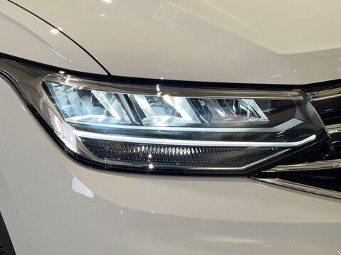 Volkswagen Tiguan Allspace 1.5 TSI Life SUV 5dr Petrol DSG Euro 6 (s/s) (150 ps) Air Con - Alloys Whee 22