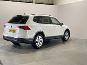 Volkswagen Tiguan Allspace 1.5 TSI Life SUV 5dr Petrol DSG Euro 6 (s/s) (150 ps) Air Con - Alloys Whee 8