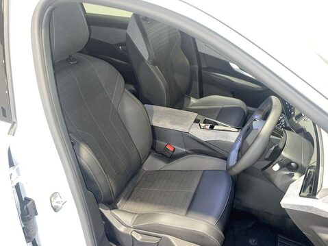 Peugeot 3008 73kWh Allure SUV 5dr Electric Auto (210 ps) Sat Nav 5