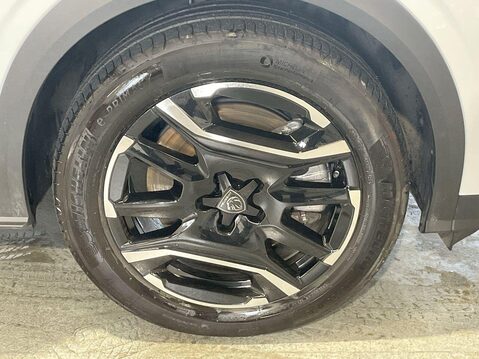 Peugeot 3008 73kWh Allure SUV 5dr Electric Auto (210 ps) Sat Nav 9