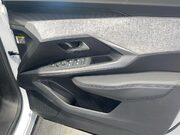 Peugeot 3008 73kWh Allure SUV 5dr Electric Auto (210 ps) Sat Nav 7