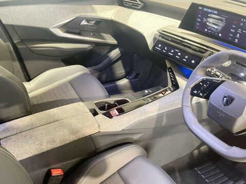 Peugeot 3008 73kWh Allure SUV 5dr Electric Auto (210 ps) Sat Nav 13