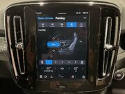 Volvo XC40 2.0 B4 MHEV Plus Black Edition SUV 5dr Petrol Hybrid DCT Auto Euro 6 (s/s) 8