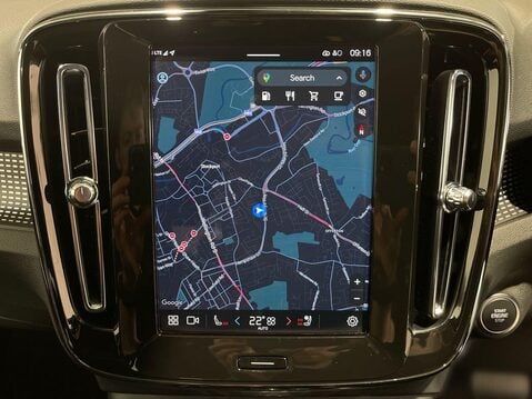 Volvo XC40 2.0 B4 MHEV Plus Black Edition SUV 5dr Petrol Hybrid DCT Auto Euro 6 (s/s) 10