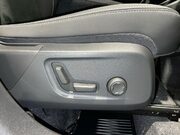 Volvo XC40 2.0 B4 MHEV Plus Black Edition SUV 5dr Petrol Hybrid DCT Auto Euro 6 (s/s) 6