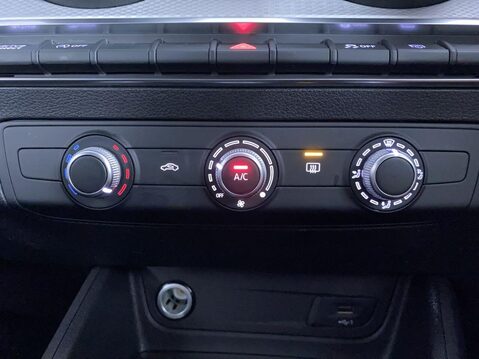 Audi Q2 1.0 TFSI 30 Sport SUV 5dr Petrol Manual Euro 6 (s/s) (110 ps) Alloy Wheels 31