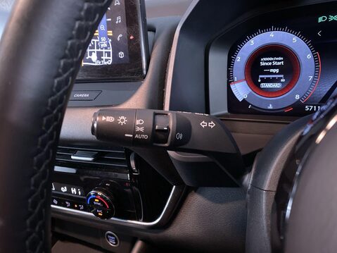 Nissan Qashqai 1.3 DIG-T MHEV N-Connecta SUV 5dr Petrol Hybrid Manual Euro 6 (s/s) (140 ps 23