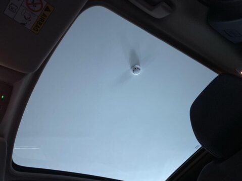 Nissan Qashqai 1.3 DIG-T MHEV N-Connecta SUV 5dr Petrol Hybrid Manual Euro 6 (s/s) (140 ps 18