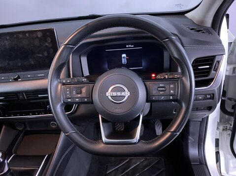 Nissan Qashqai 1.3 DIG-T MHEV N-Connecta SUV 5dr Petrol Hybrid Manual Euro 6 (s/s) (140 ps 16