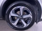 Nissan Qashqai 1.3 DIG-T MHEV N-Connecta SUV 5dr Petrol Hybrid Manual Euro 6 (s/s) (140 ps 12