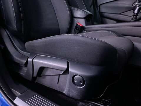 Nissan Qashqai 1.3 DIG-T MHEV N-Connecta SUV 5dr Petrol Hybrid Manual Euro 6 (s/s) (140 ps 26