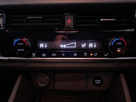 Nissan Qashqai 1.5 h e-POWER Acenta Premium SUV 5dr Petrol Hybrid Auto Euro 6 (s/s) (190 p 31