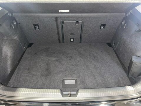 Volkswagen Golf 2.0 TDI Life Hatchback 5dr Diesel Manual Euro 6 (s/s) (115 ps) Cruise Cont 12