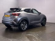 Nissan Juke 1.6 N-Connecta SUV 5dr Petrol Hybrid Auto Euro 6 (143 ps) Parking Sensors - 8