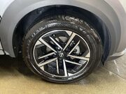 Nissan Juke 1.6 N-Connecta SUV 5dr Petrol Hybrid Auto Euro 6 (143 ps) Parking Sensors - 12