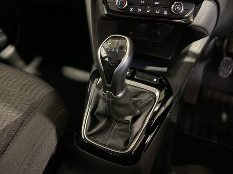 Vauxhall Corsa 1.2 Design Hatchback 5dr Petrol Manual Euro 6 (75 ps) Cruise Control - DAB 18