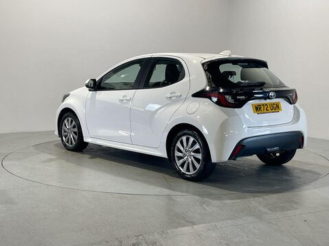 Toyota Yaris 1.5 VVT-h Icon Hatchback 5dr Petrol Hybrid E-CVT Euro 6 (s/s) (116 ps) Cru 6